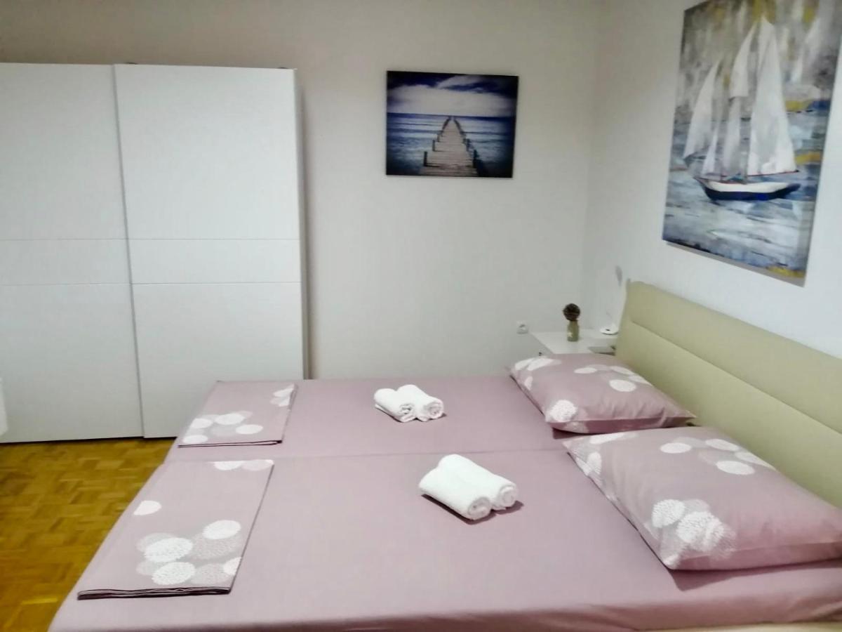 Apartment & Rooms Laura Brela Eksteriør bilde